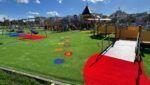 razones para instalar césped artificial en un parque infantil